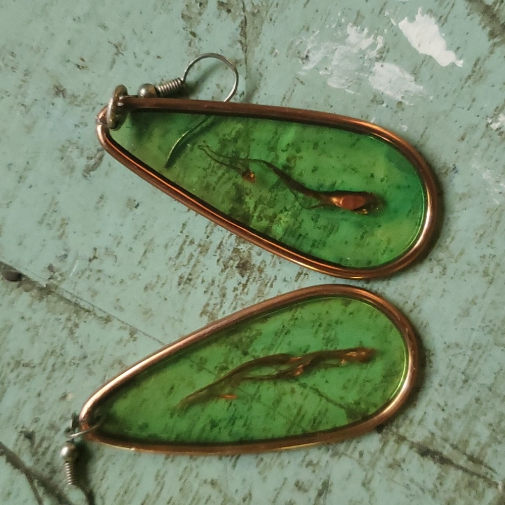 Copper & Resin Bohemian Dangly Earrings - Picture 2 of 3